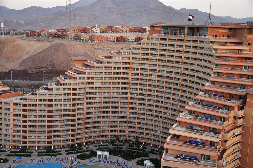 Porto Sokhna Pyramids Apartments Powered By Amer-Group Family Only Ain Suchna Exterior foto