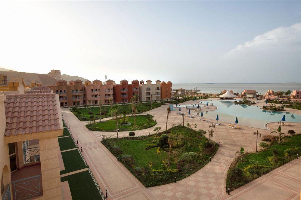 Porto Sokhna Pyramids Apartments Powered By Amer-Group Family Only Ain Suchna Exterior foto